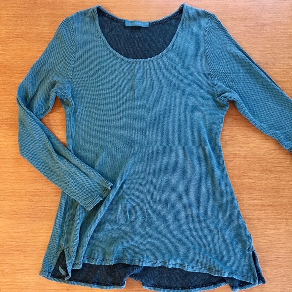 cut loose Tops - Cut Loose Tuliped Thermal Top